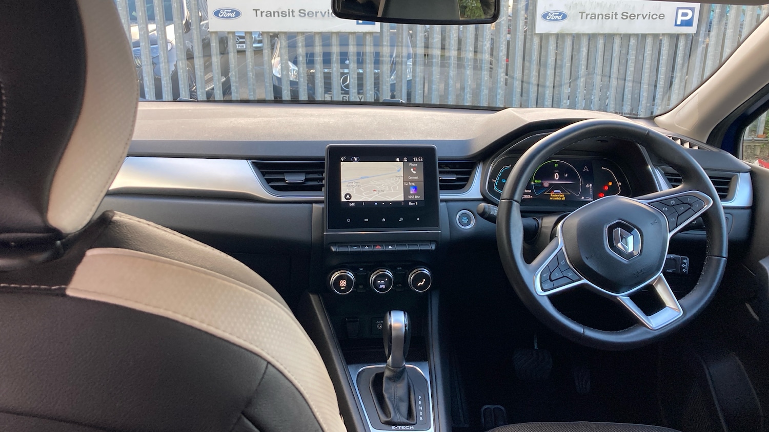 Used Renault Captur 2022 for sale - 77012245: Photo 10