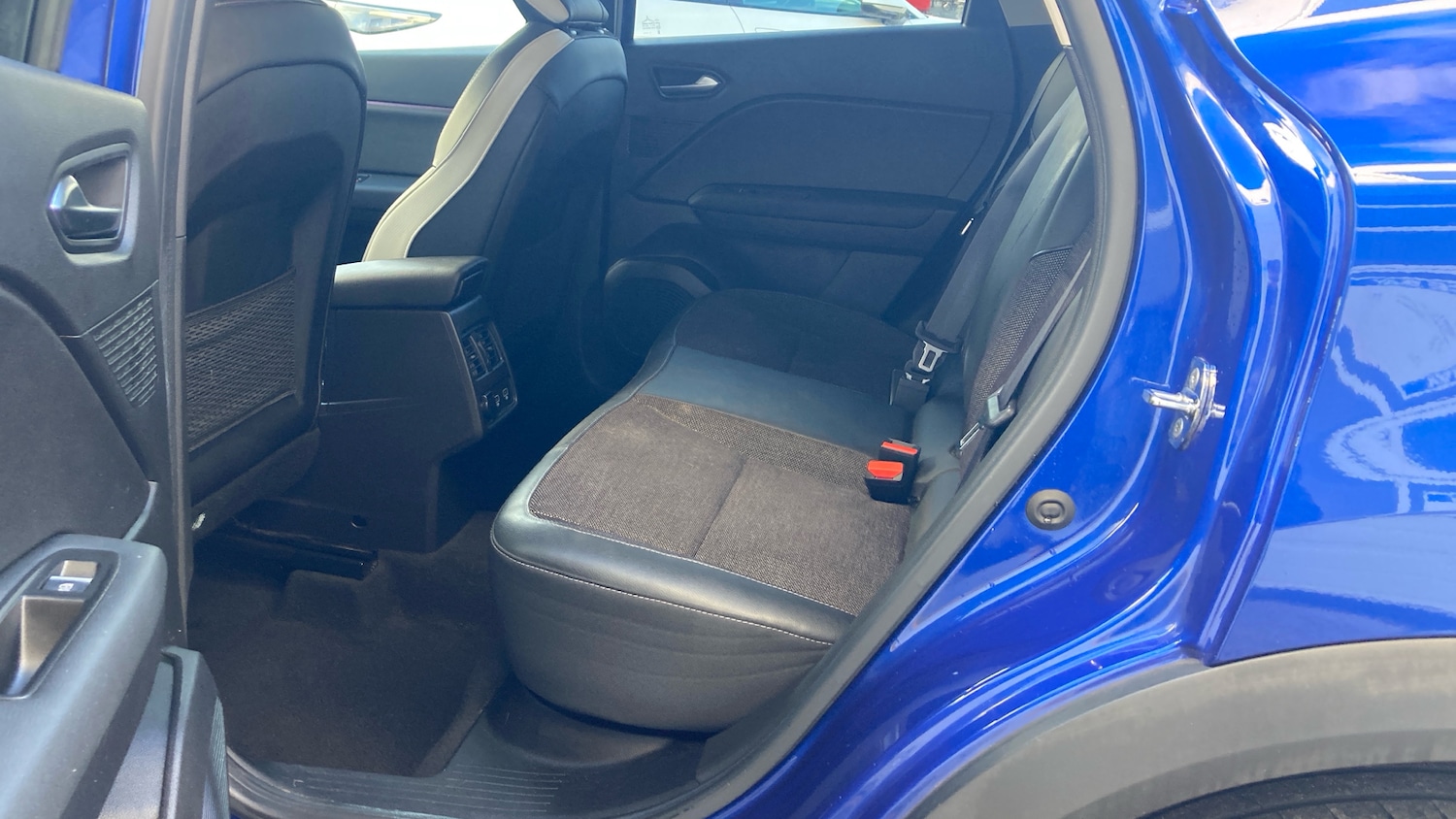 Used Renault Captur 2022 for sale - 77012245: Photo 16