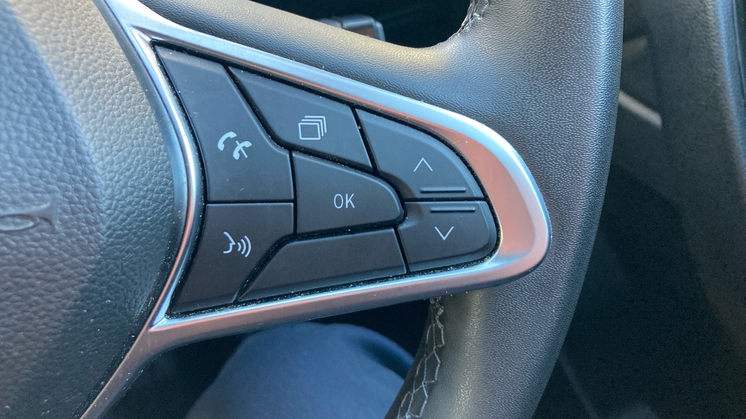 Used Renault Captur 2022 for sale - 77012245: Photo 37