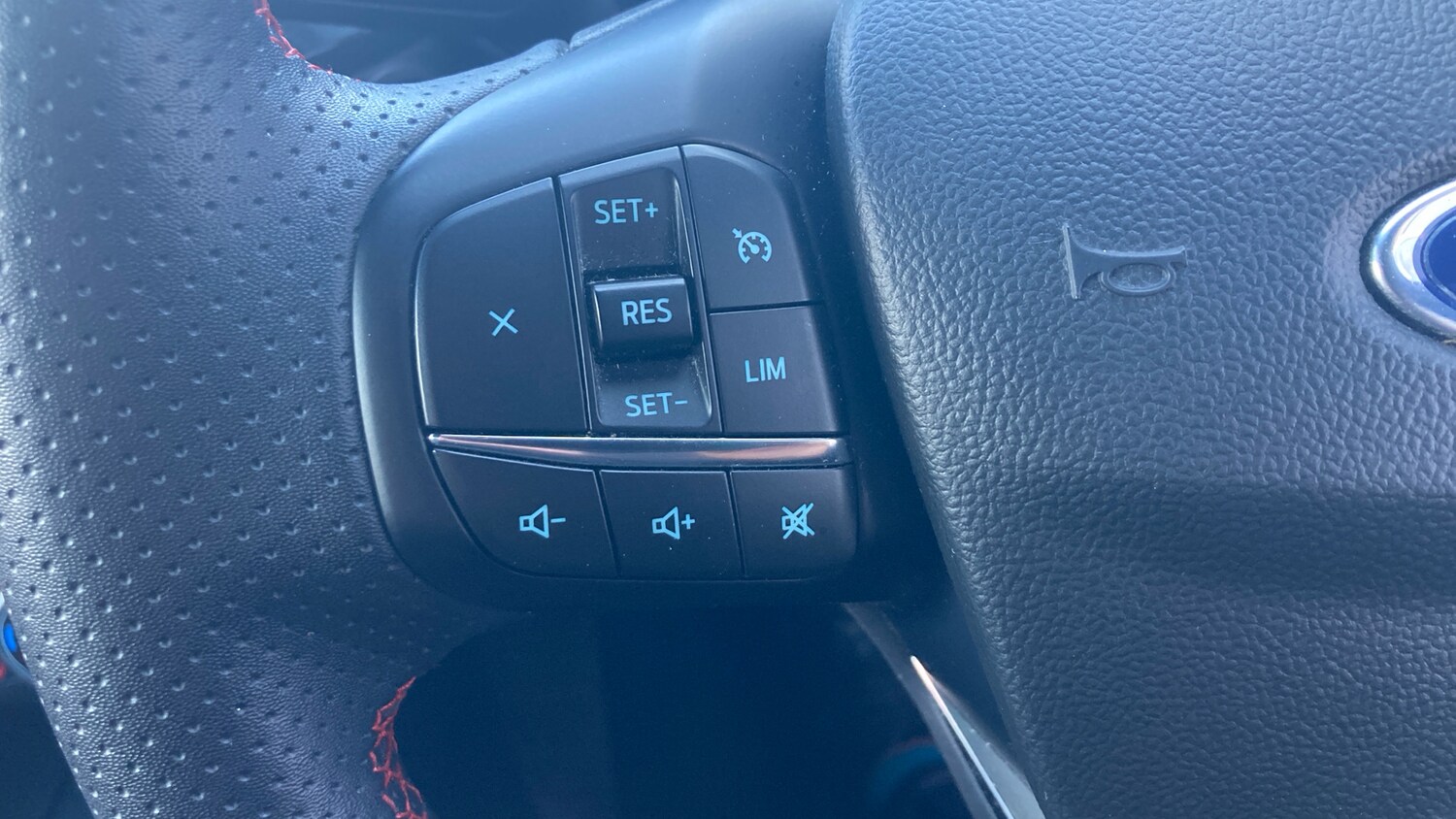 Used Ford Kuga 2023 for sale - 77930517: Photo 32