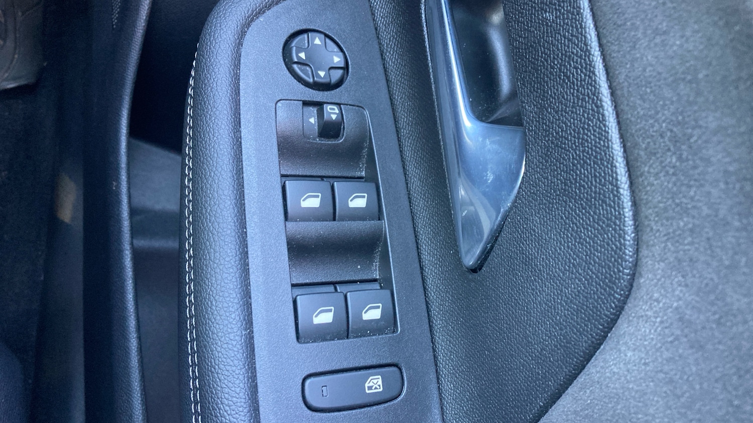 Used Vauxhall Mokka 2023 for sale - 77965639: Photo 32