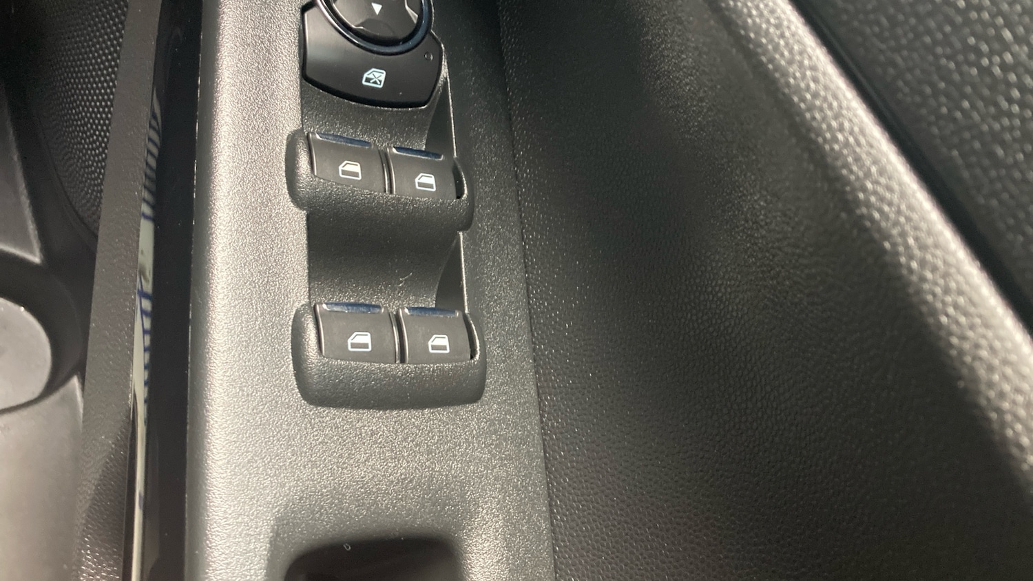 Used Ford Ecosport 2022 for sale - 77104007: Photo 35