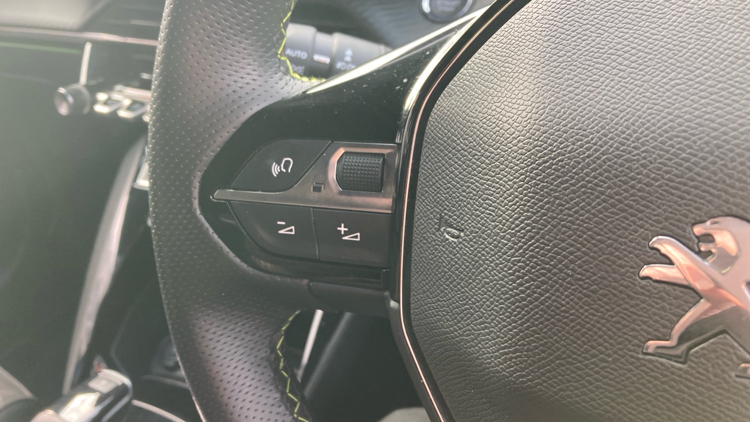 Used Peugeot 2008 2022 for sale - 77676191: Photo 24