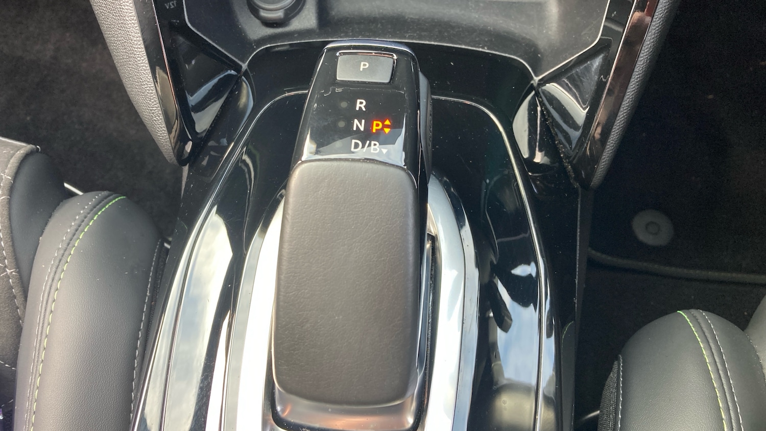 Used Peugeot 2008 2022 for sale - 77676191: Photo 38