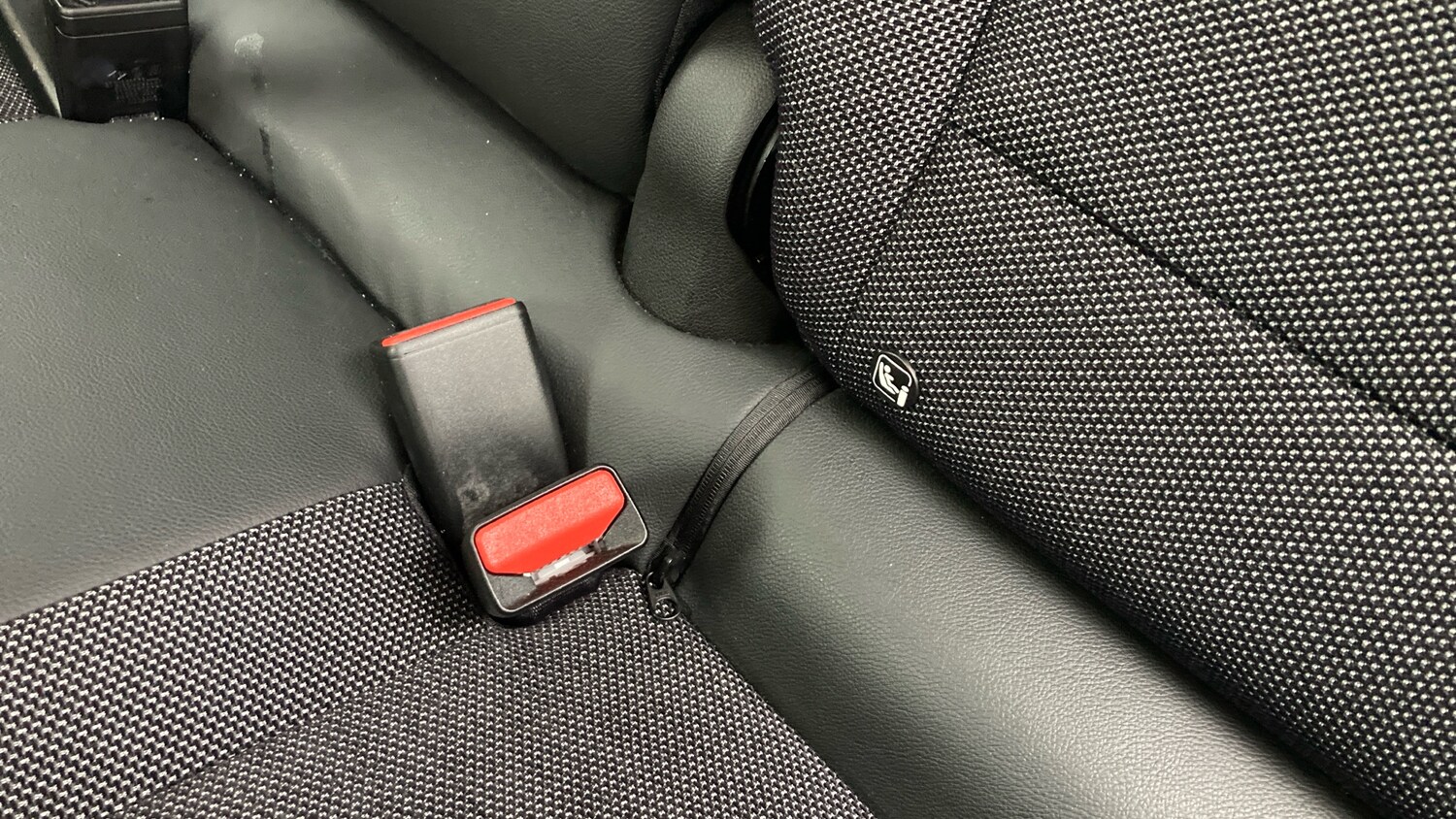 Used Renault Captur 2023 for sale - 77653548: Photo 17