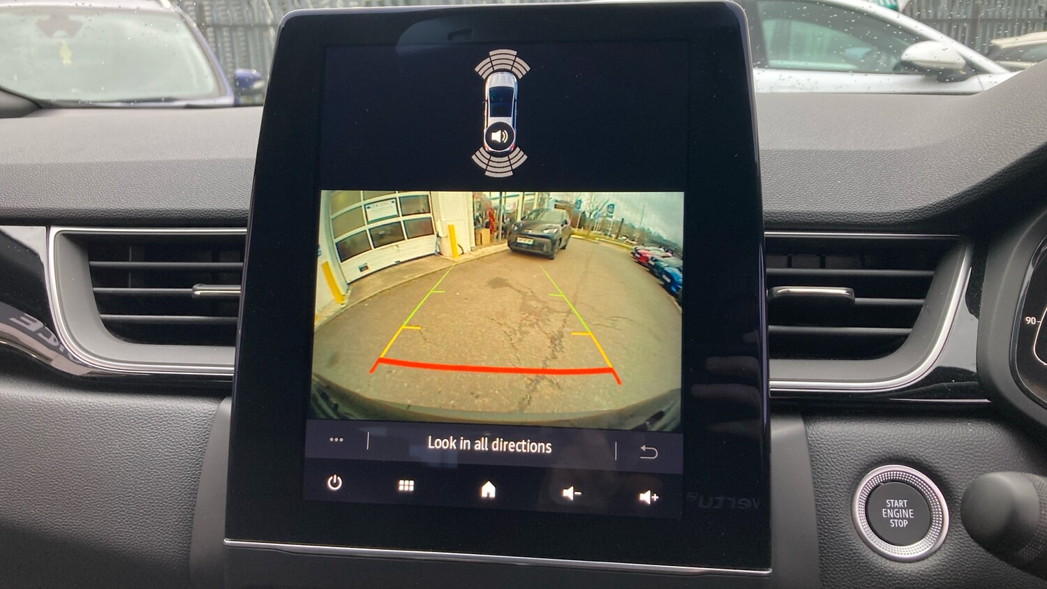 Used Renault Captur 2023 for sale - 77653548: Photo 32