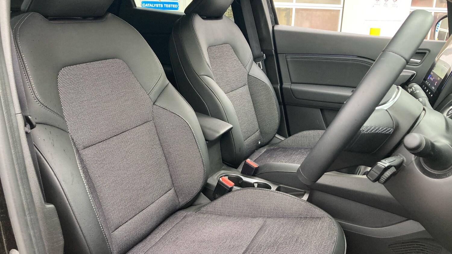 Used Renault Captur 2023 for sale - 77653548: Photo 39