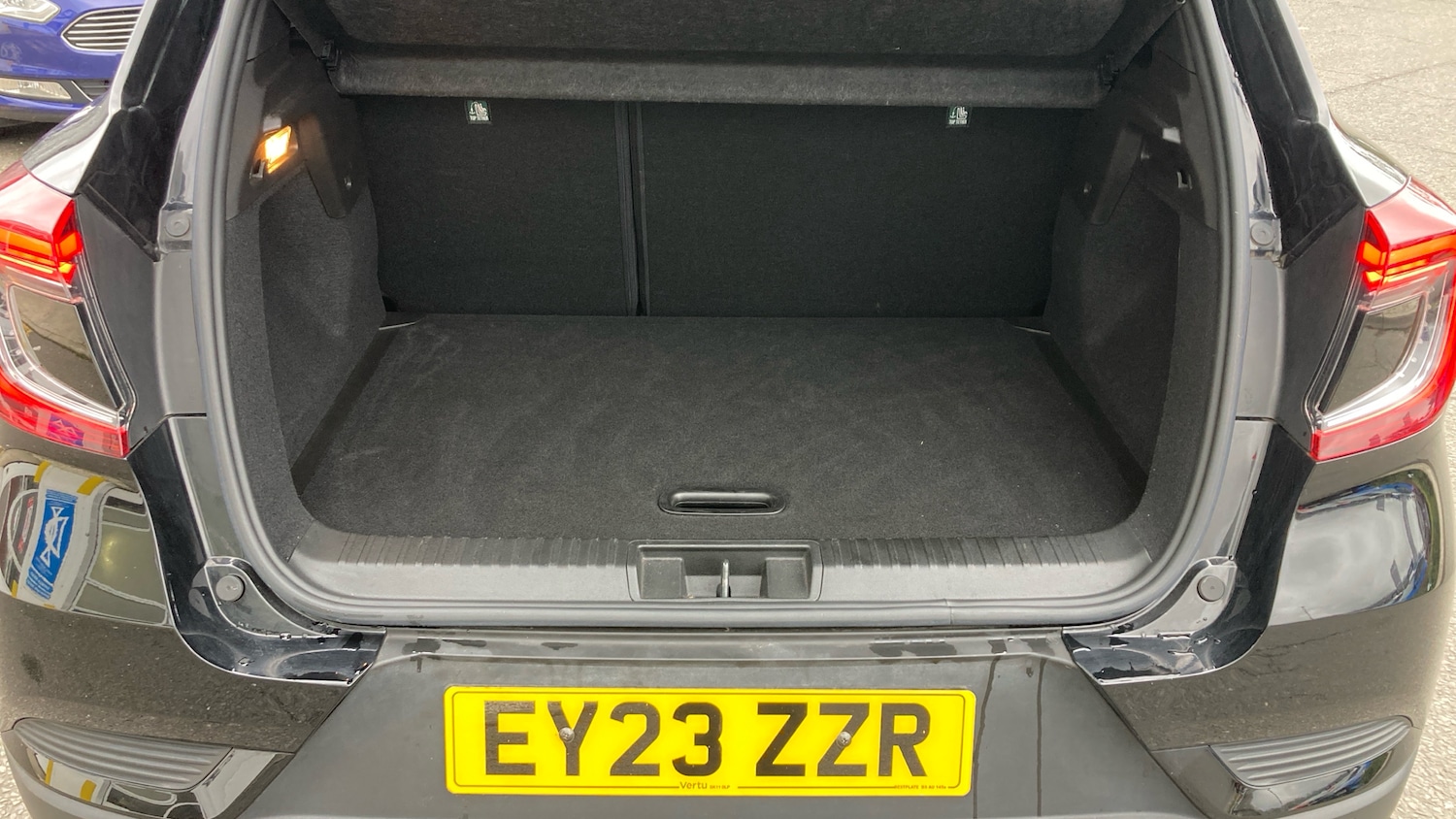 Used Renault Captur 2023 for sale - 77653548: Photo 4