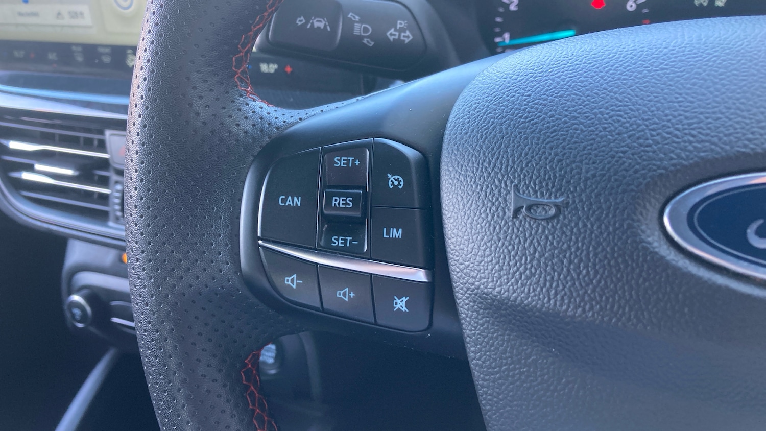 Used Ford Focus 2023 for sale - 77945339: Photo 24