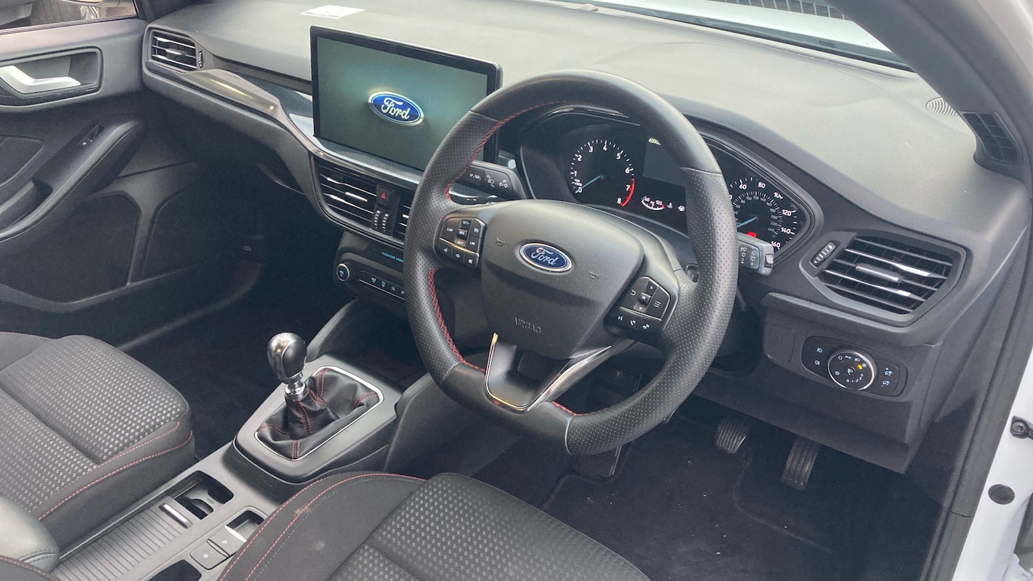Used Ford Focus 2023 for sale - 76346797: Photo 11