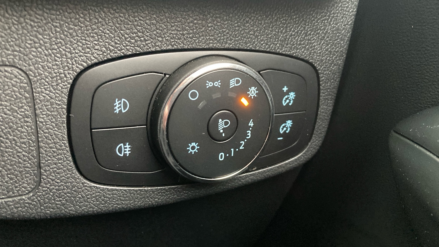 Used Ford Focus 2023 for sale - 76346797: Photo 22