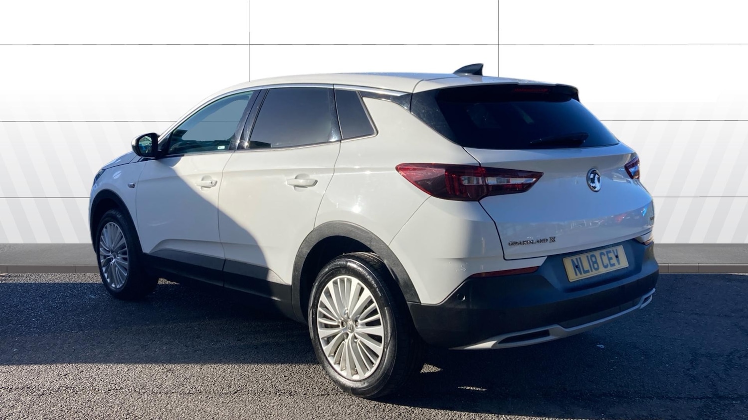 Used Vauxhall Grandland X 2018 for sale - 77363283: Photo 2