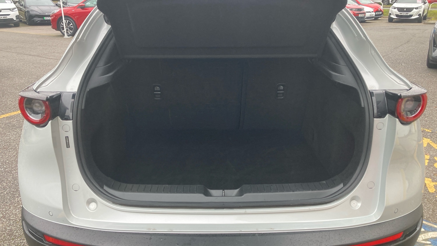 Used Mazda CX-30 2025 for sale - 77665532: Photo 4