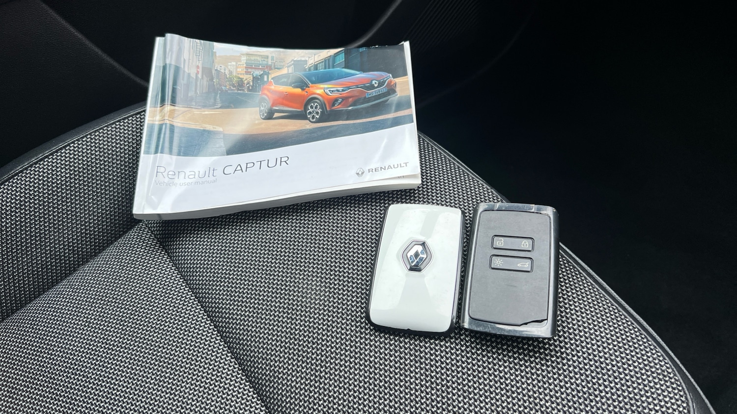 Used Renault Captur 2022 for sale - 77998243: Photo 19