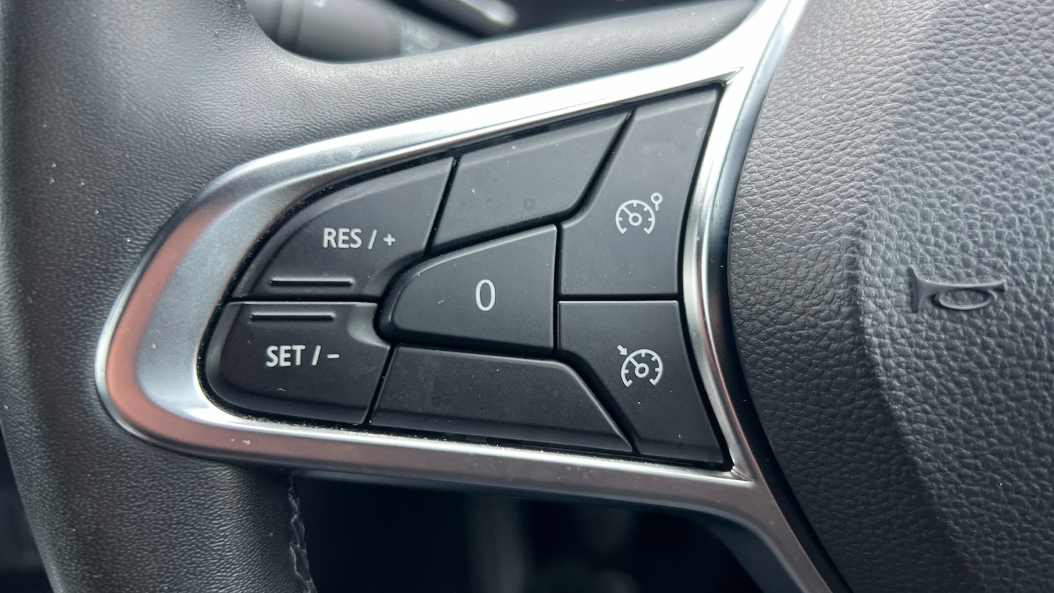 Used Renault Captur 2022 for sale - 77998243: Photo 31