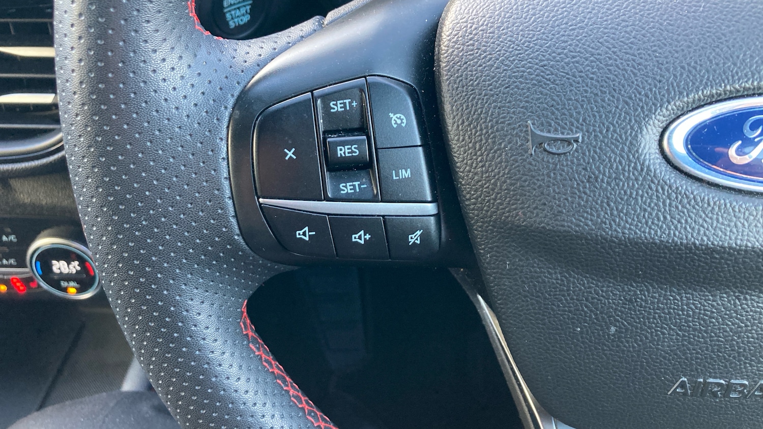 Used Ford Kuga 2022 for sale - 76945812: Photo 34