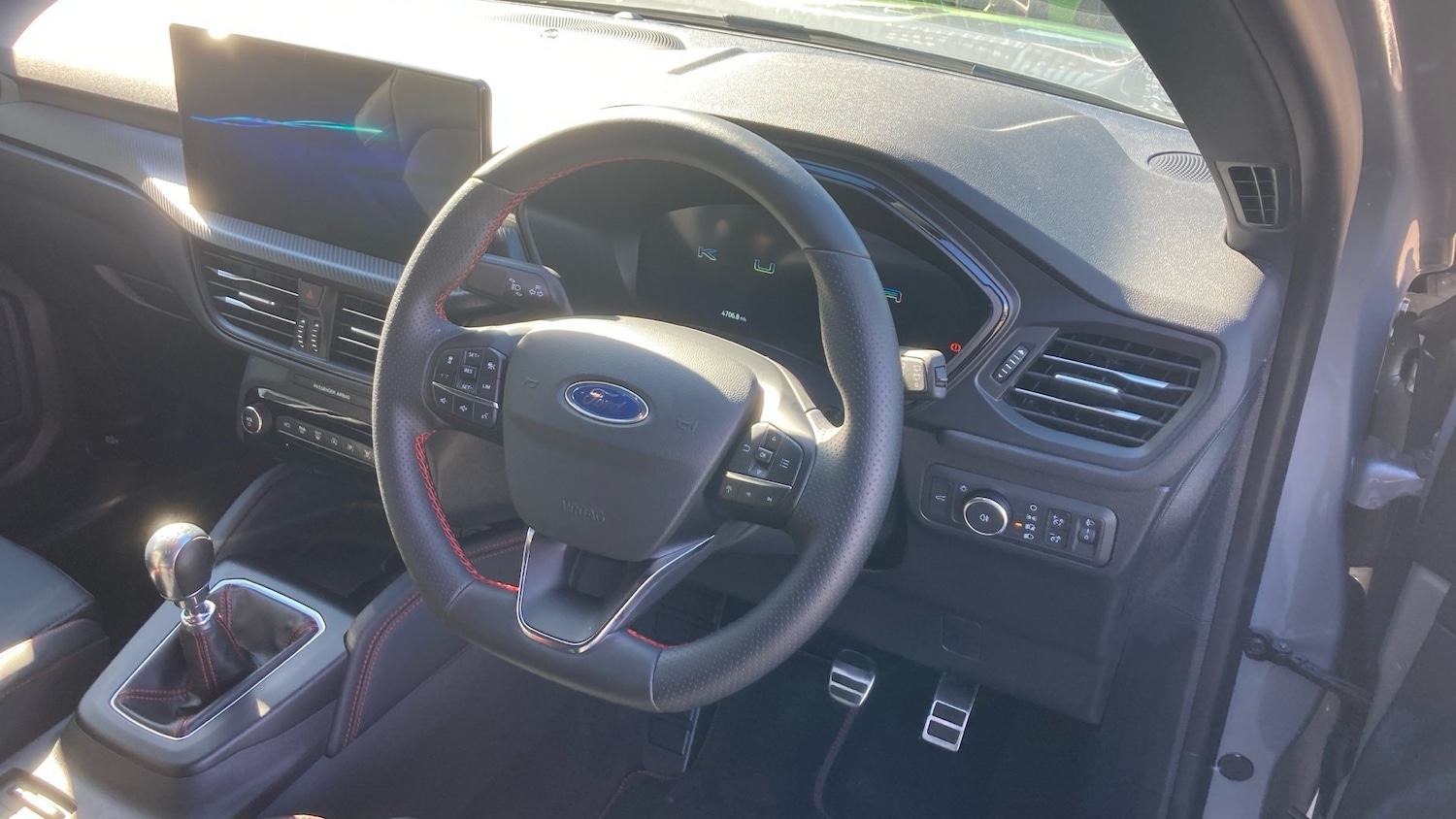 Used Ford Kuga 2025 for sale - 76477152: Photo 11