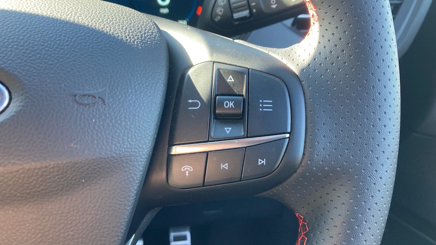 Used Ford Kuga 2025 for sale - 76477152: Photo 24