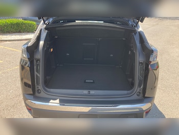 Used Peugeot 3008 2023 for sale - 79403733: Photo
