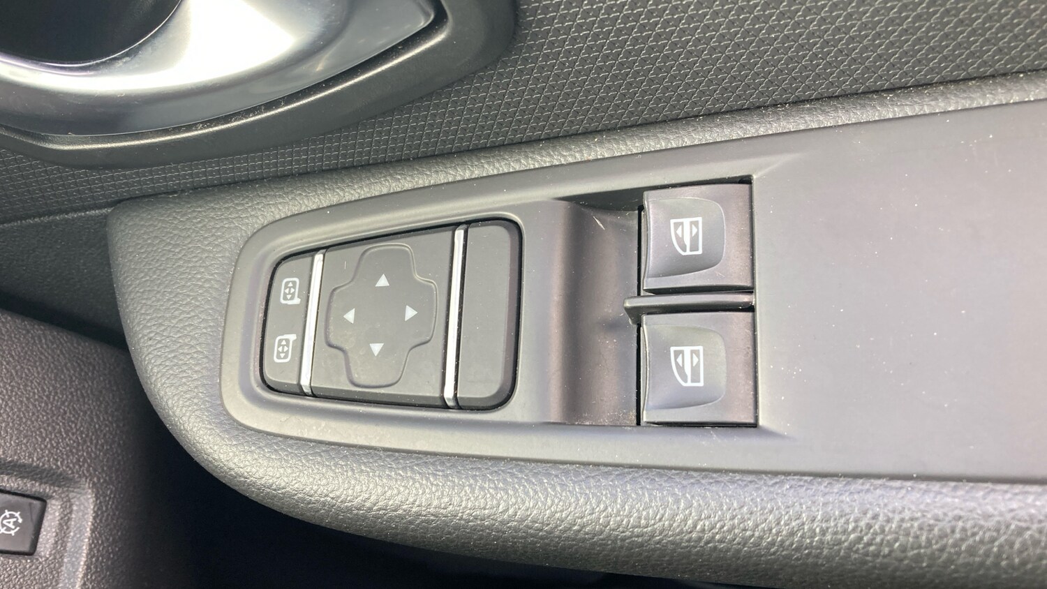 Used Renault Clio 2019 for sale - 77844593: Photo 21