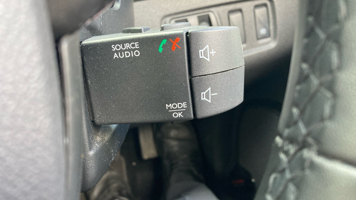 Used Renault Clio 2019 for sale - 77844593: Photo 27