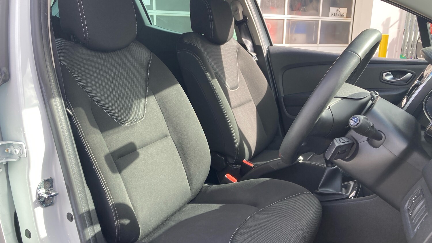 Used Renault Clio 2019 for sale - 77844593: Photo 39