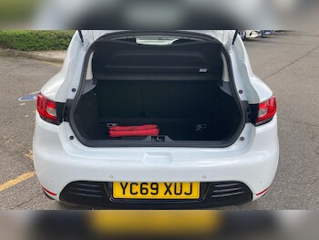 Used Renault Clio 2019 for sale - 77844593: Photo
