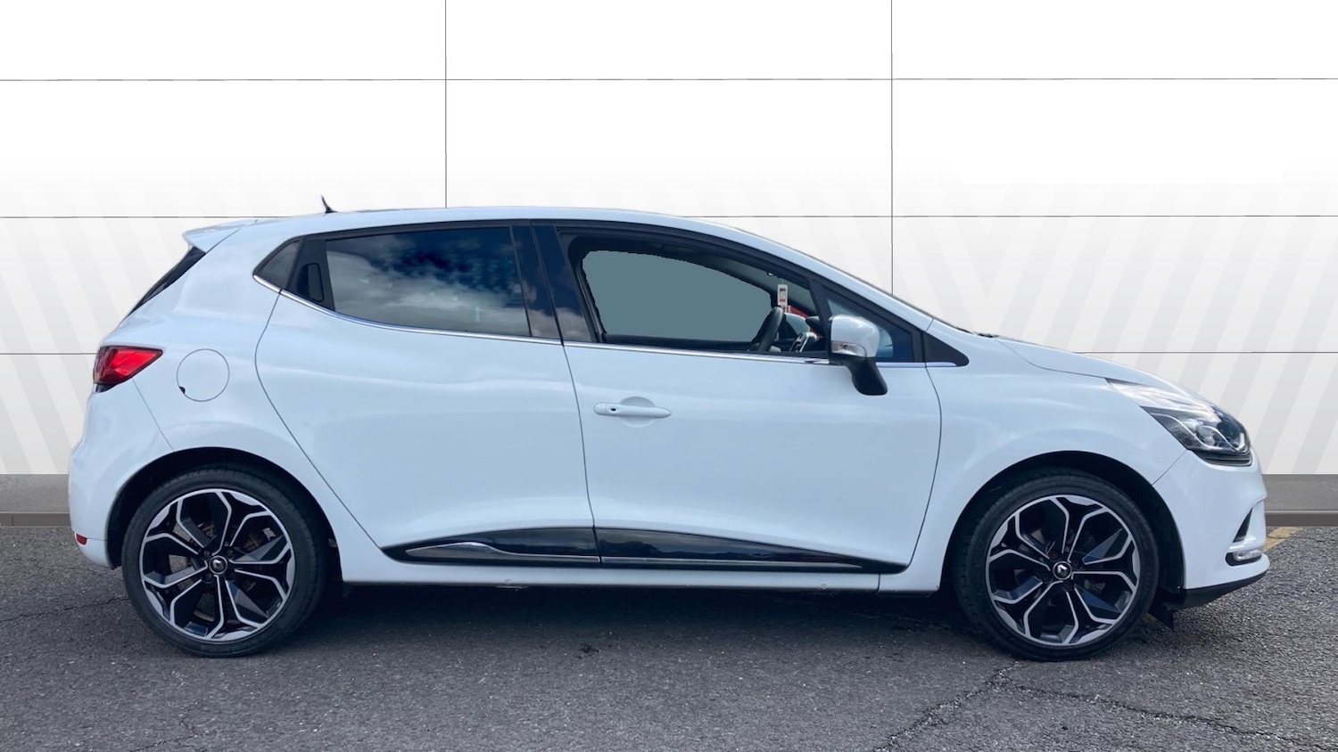 Used Renault Clio 2019 for sale - 77844593: Photo 5