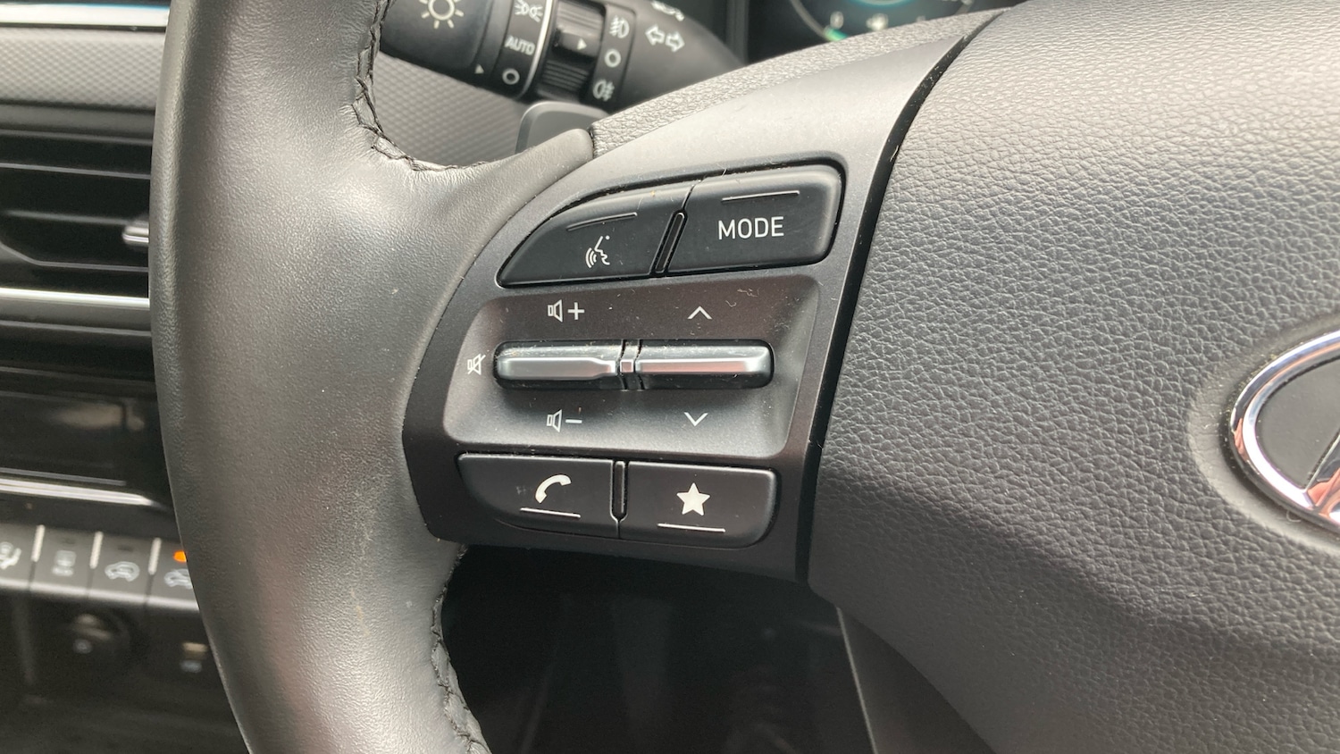 Used Hyundai KONA 2022 for sale - 76598841: Photo 30