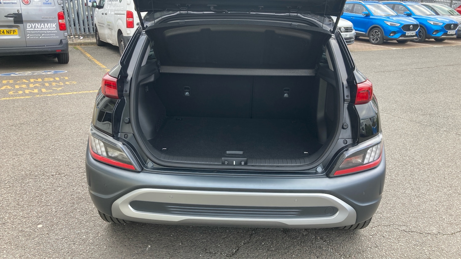 Used Hyundai KONA 2022 for sale - 76598841: Photo 4