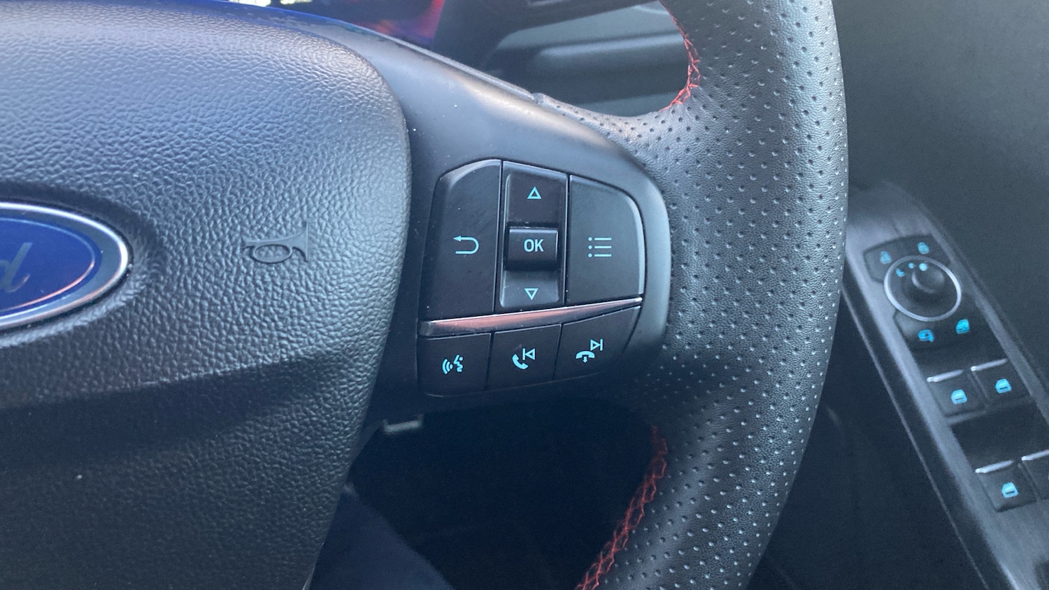 Used Ford Kuga 2024 for sale - 76908504: Photo 35