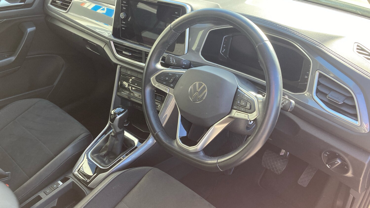 Used Volkswagen T-Roc 2023 for sale - 77743187: Photo 11