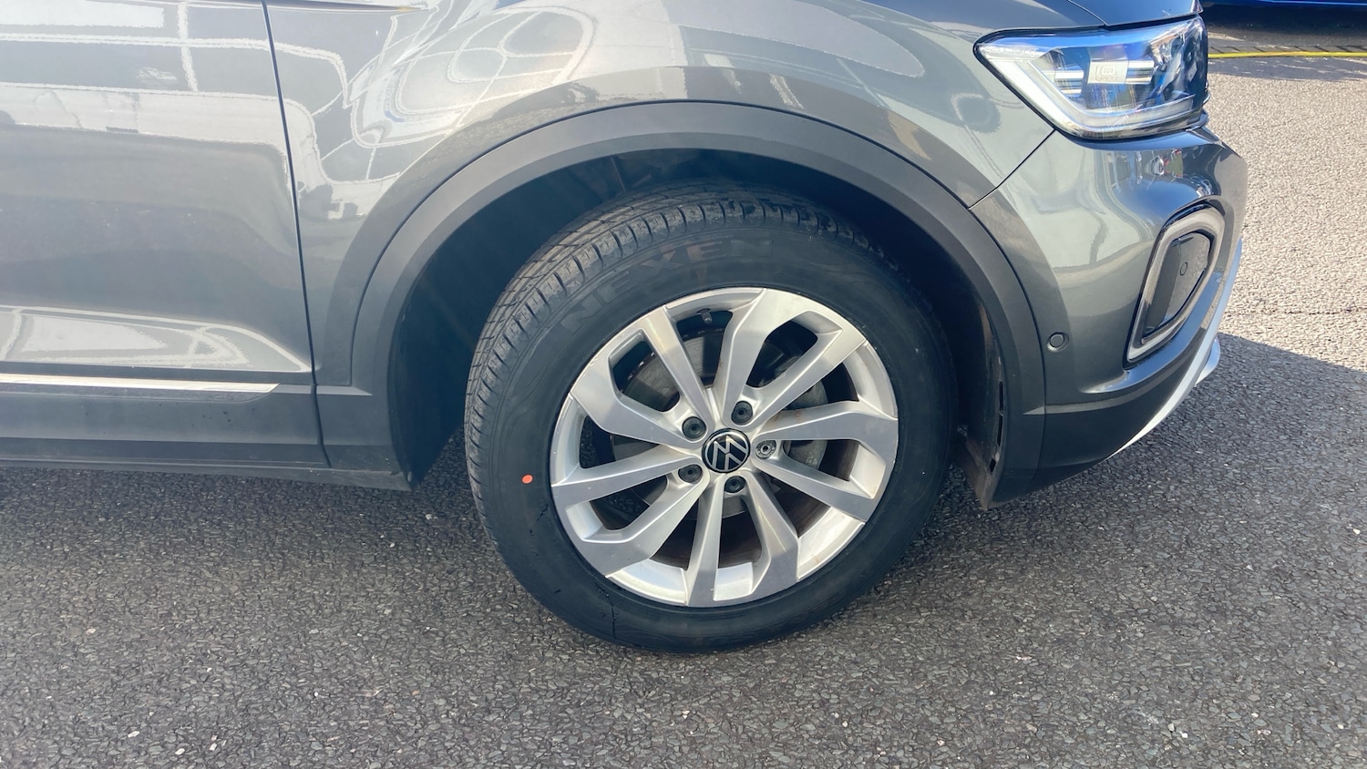 Used Volkswagen T-Roc 2023 for sale - 77743187: Photo 21