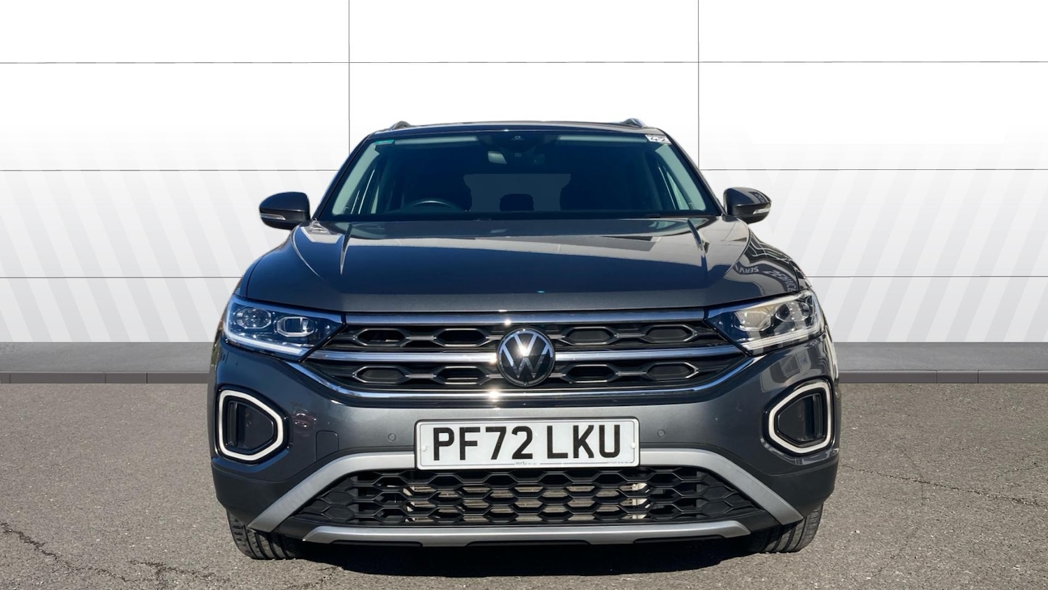 Used Volkswagen T-Roc 2023 for sale - 77743187: Photo 3