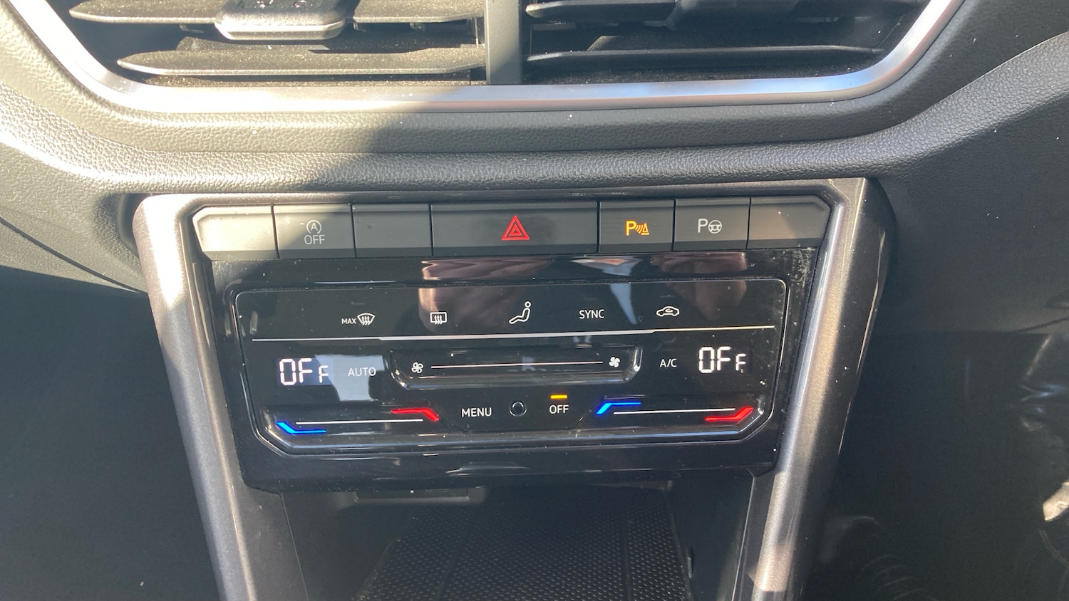 Used Volkswagen T-Roc 2023 for sale - 77743187: Photo 36