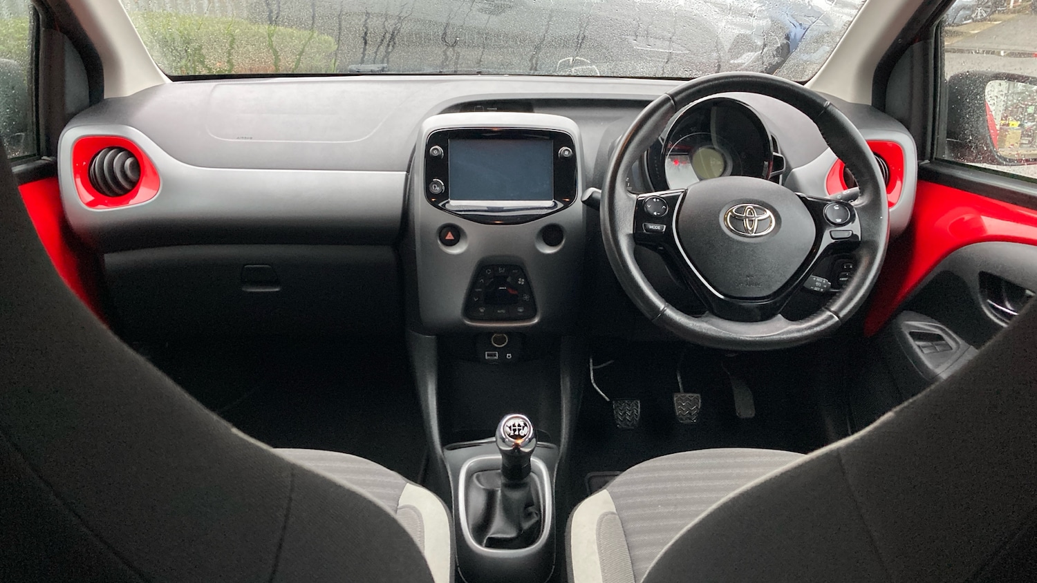Used Toyota AYGO 2019 for sale - 76669104: Photo 10