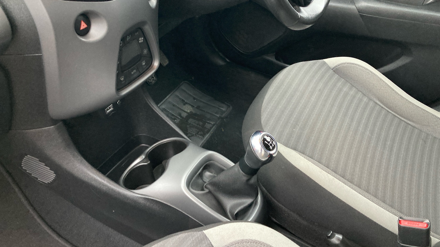 Used Toyota AYGO 2019 for sale - 76669104: Photo 13