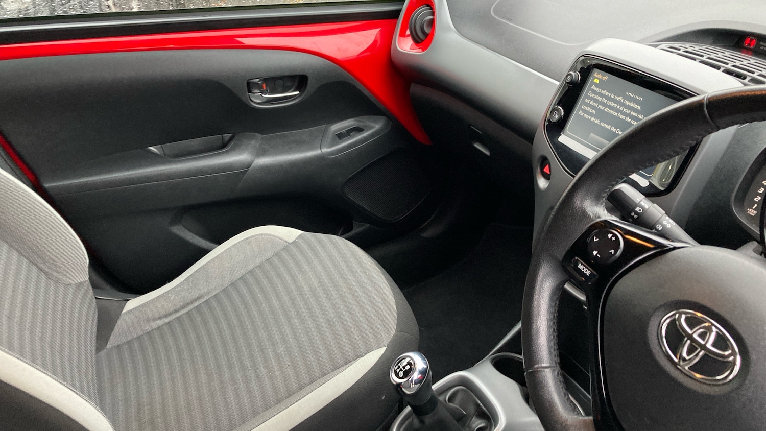 Used Toyota AYGO 2019 for sale - 76669104: Photo 14