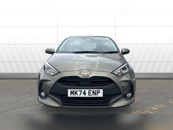 Used Toyota Yaris 2024 for sale - 79403734: Photo