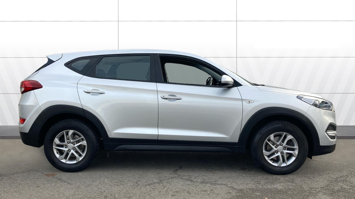 Used Hyundai TUCSON 2017 for sale - 77208184: Photo 5