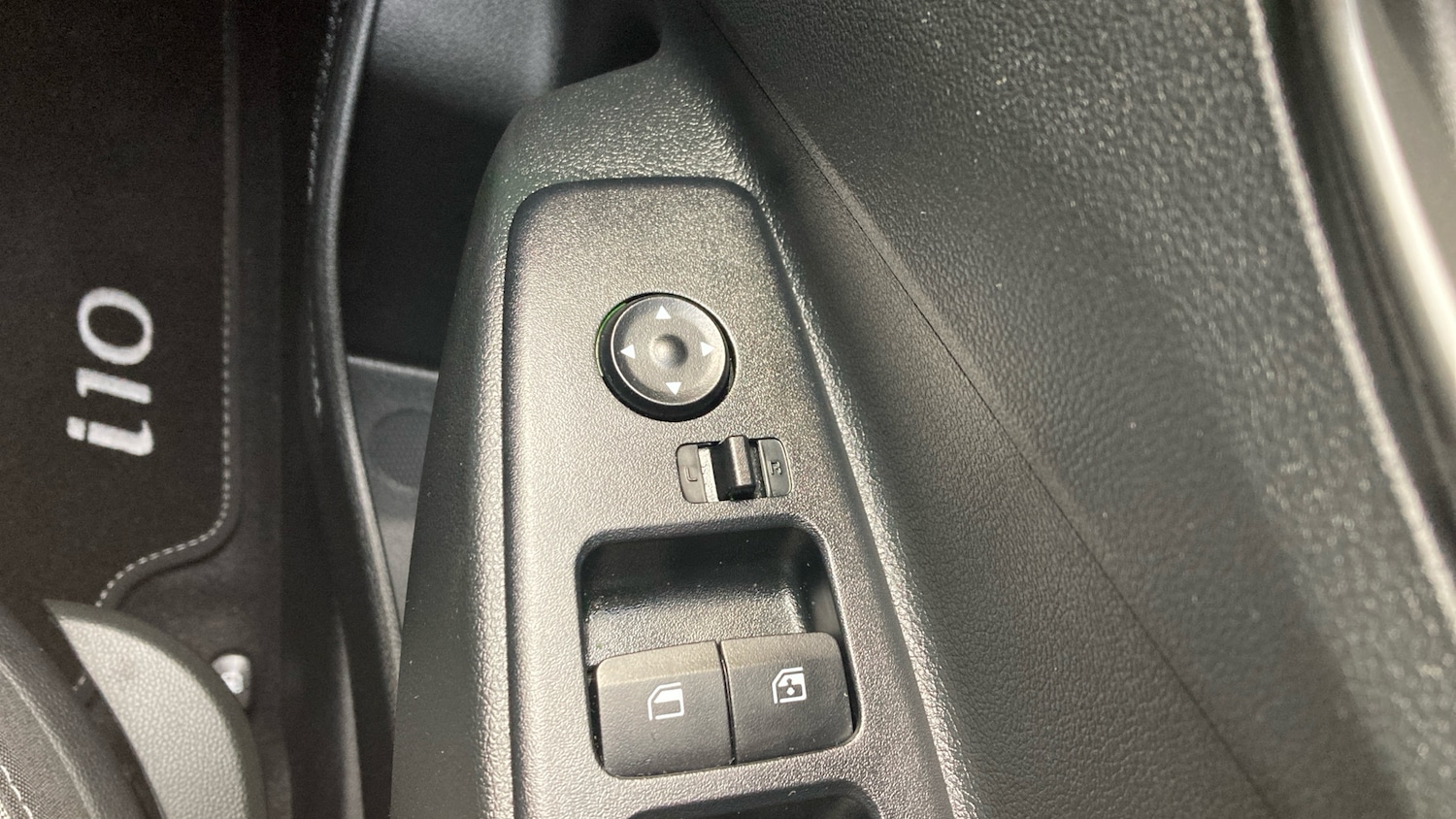 Used Hyundai i10 2024 for sale - 77023368: Photo 36