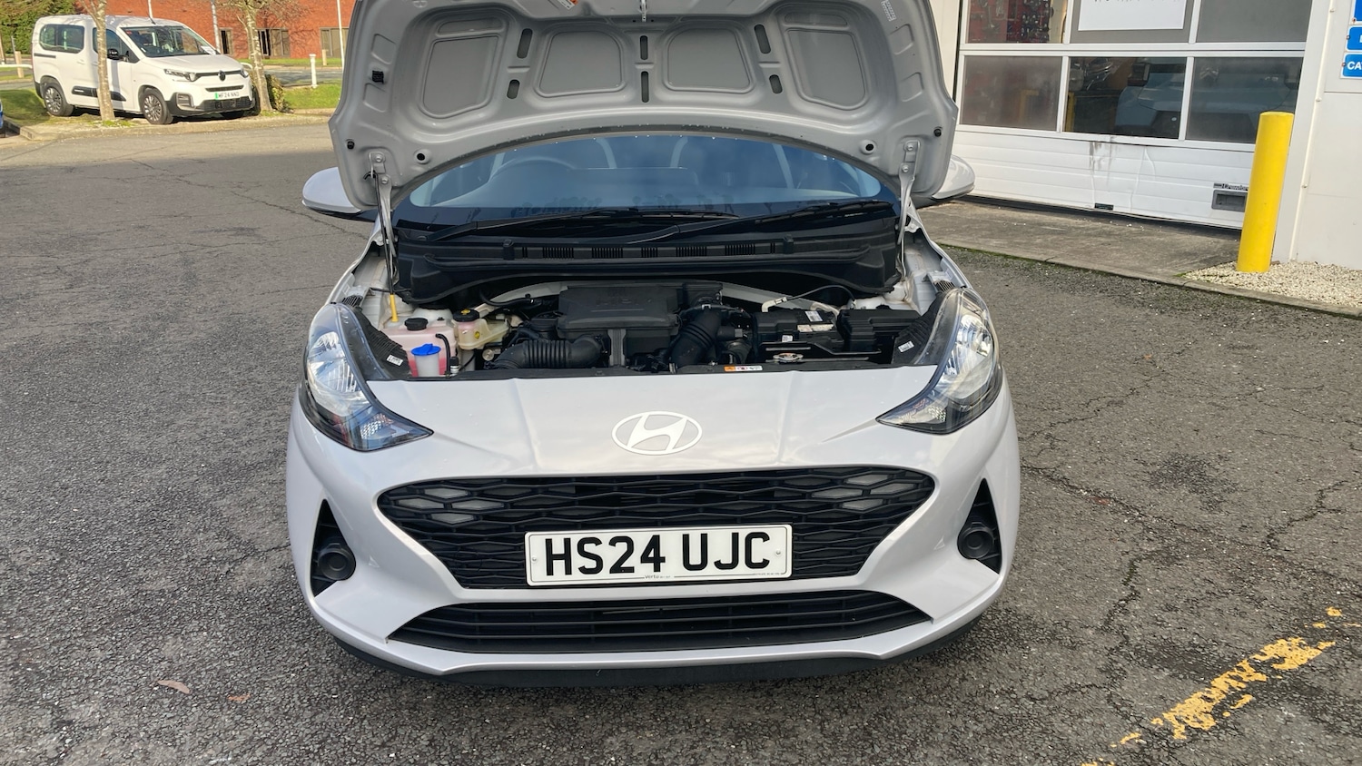 Used Hyundai i10 2024 for sale - 77023368: Photo 8