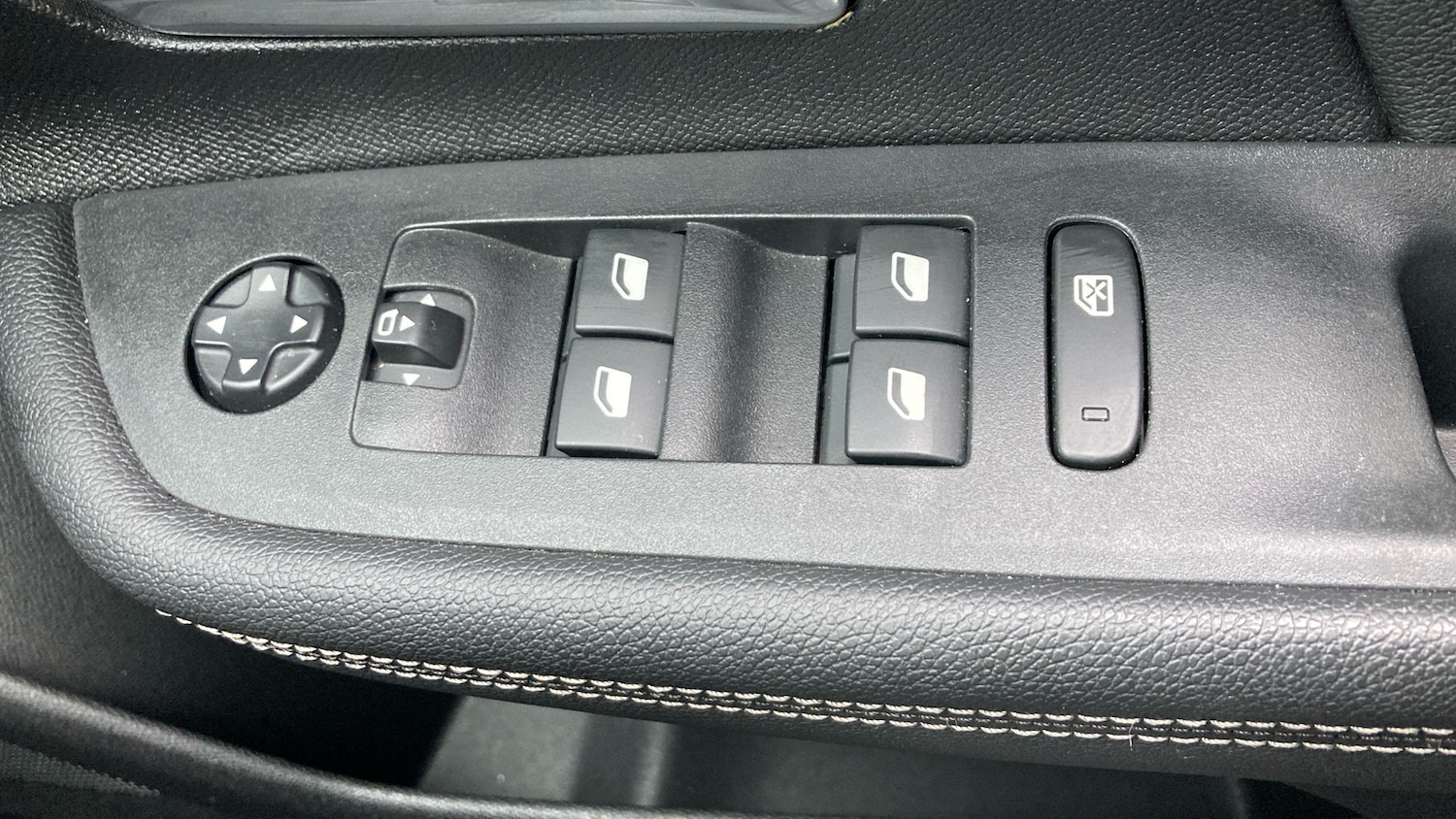 Used Vauxhall Mokka 2022 for sale - 77335777: Photo 21