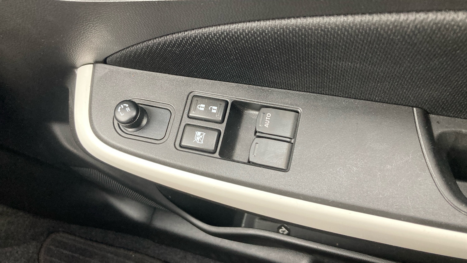 Used Suzuki Swift 2023 for sale - 77777459: Photo 24