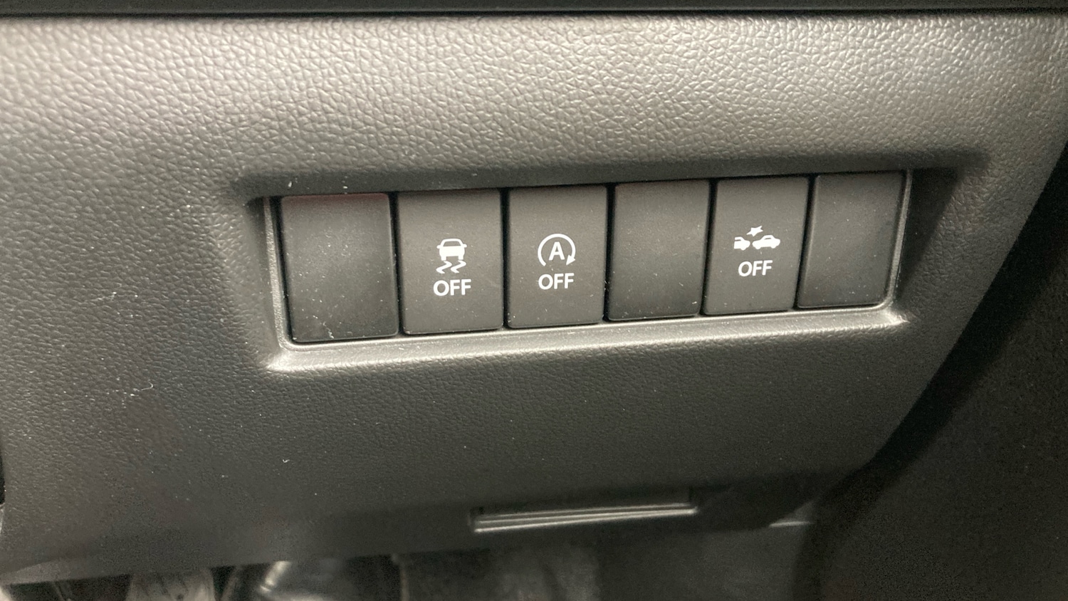 Used Suzuki Swift 2023 for sale - 77777459: Photo 30