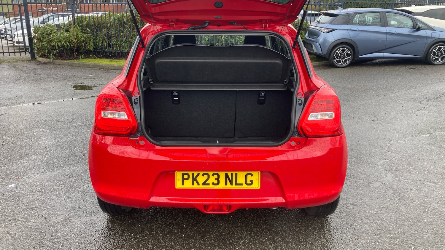 Used Suzuki Swift 2023 for sale - 77777459: Photo 4