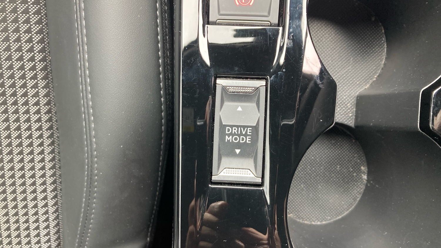 Used Peugeot 2008 2022 for sale - 77370510: Photo 33