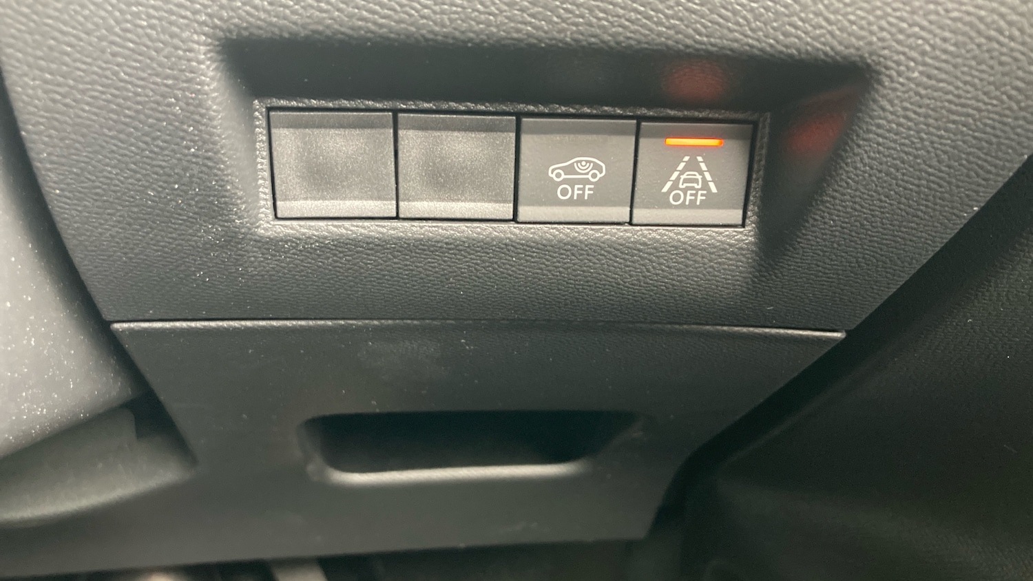 Used Peugeot 2008 2022 for sale - 77370510: Photo 38