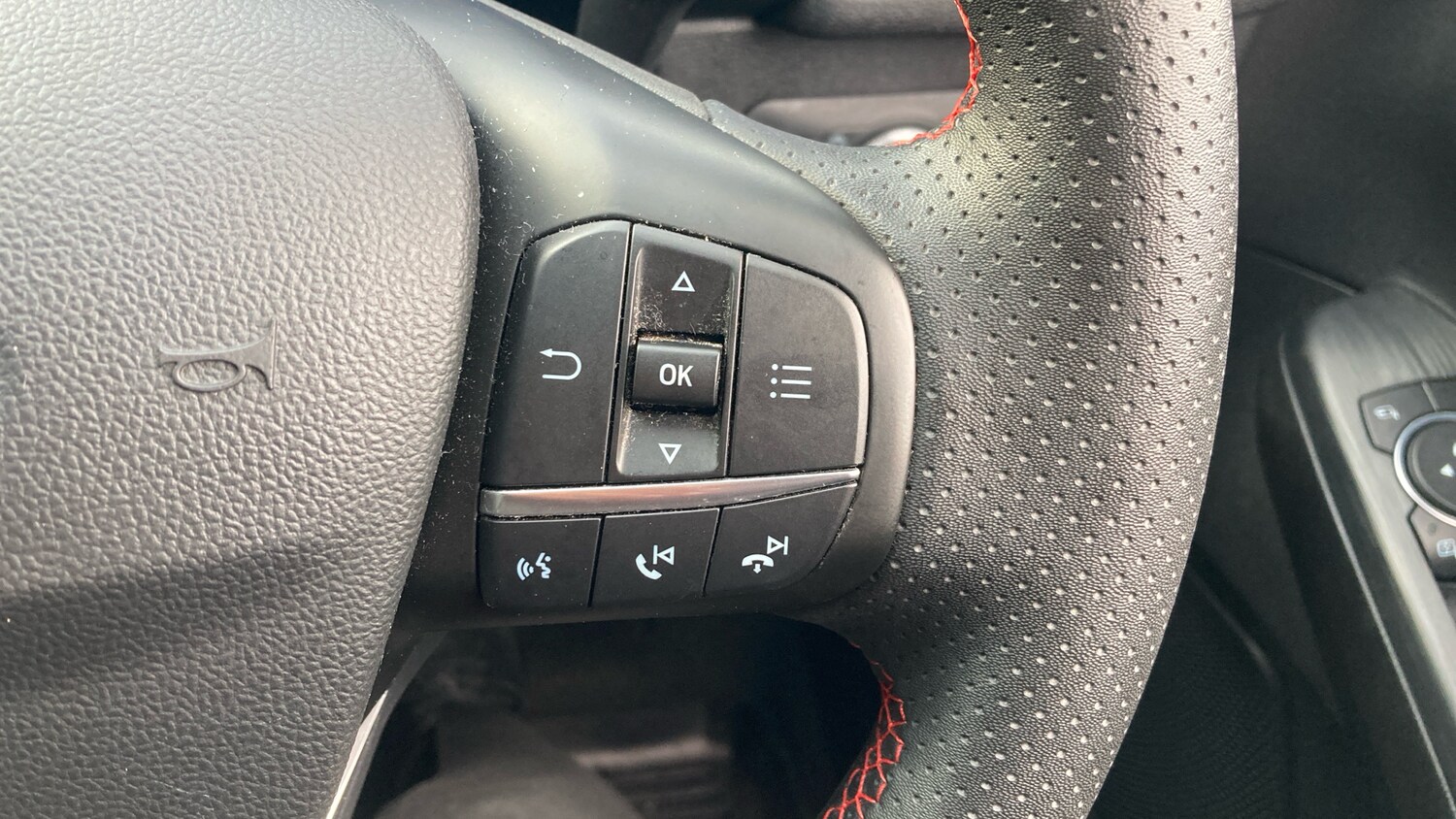 Used Ford Kuga 2022 for sale - 77363926: Photo 40