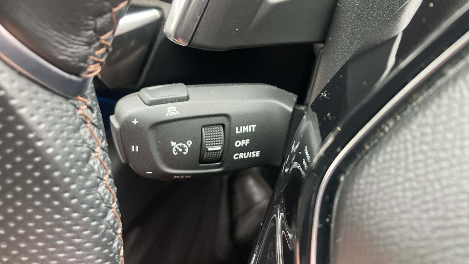 Used Peugeot 3008 2024 for sale - 76274402: Photo 25